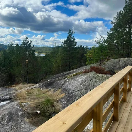 Semesterbostad Views Over The Nidelva River And Hills In *